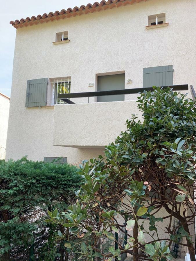 Appartement - Residence Le Paradou Реоль-Канадель-сюр-Мер Екстер'єр фото